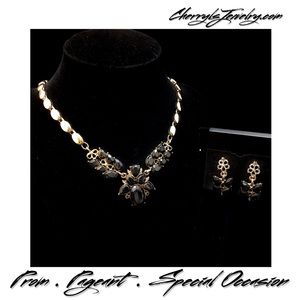 Cherryl's Jewelry - Black and Gold Statement Necklace Set Cherryl's Jewelry - Black and Gold Statement Necklace Set